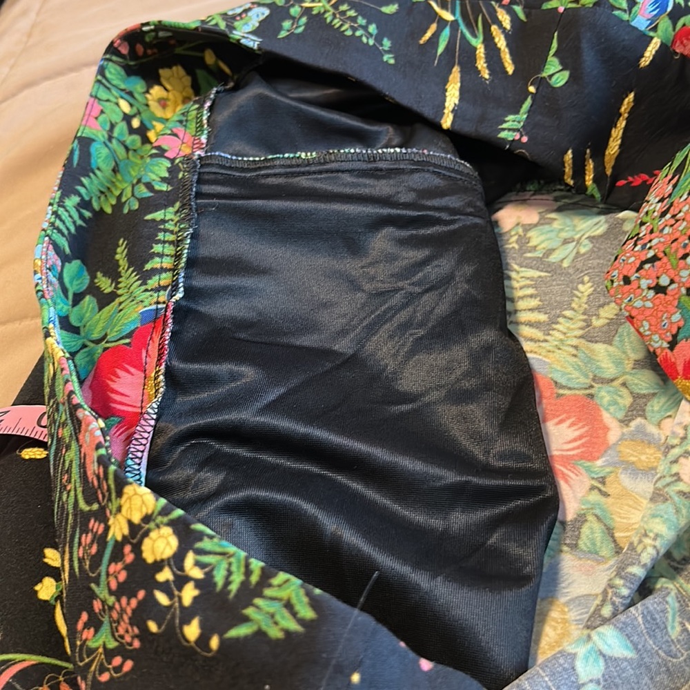 Soft Surroundings Black Floral Cropped Pants - Picture 13 of 13